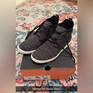 Merrell Women's Black and White Sneakers